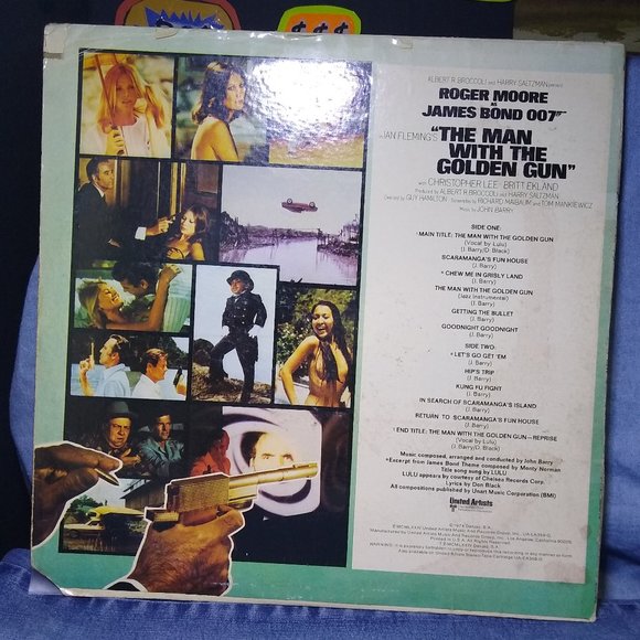 The Man With The Golden Gun Soundtrack 1974 007 James Bond Vinyl record - Picture 2 of 4